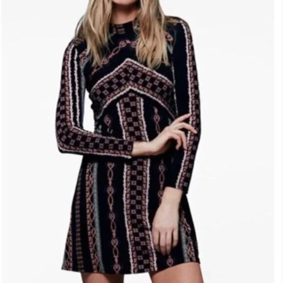Free People EUC Stella Long Mock Neck Mini Boho Geo Print Dress Black Size S - Picture 3 of 8